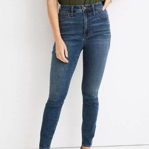 Madewell Jeans - Curvy Roadtripper Supersoft